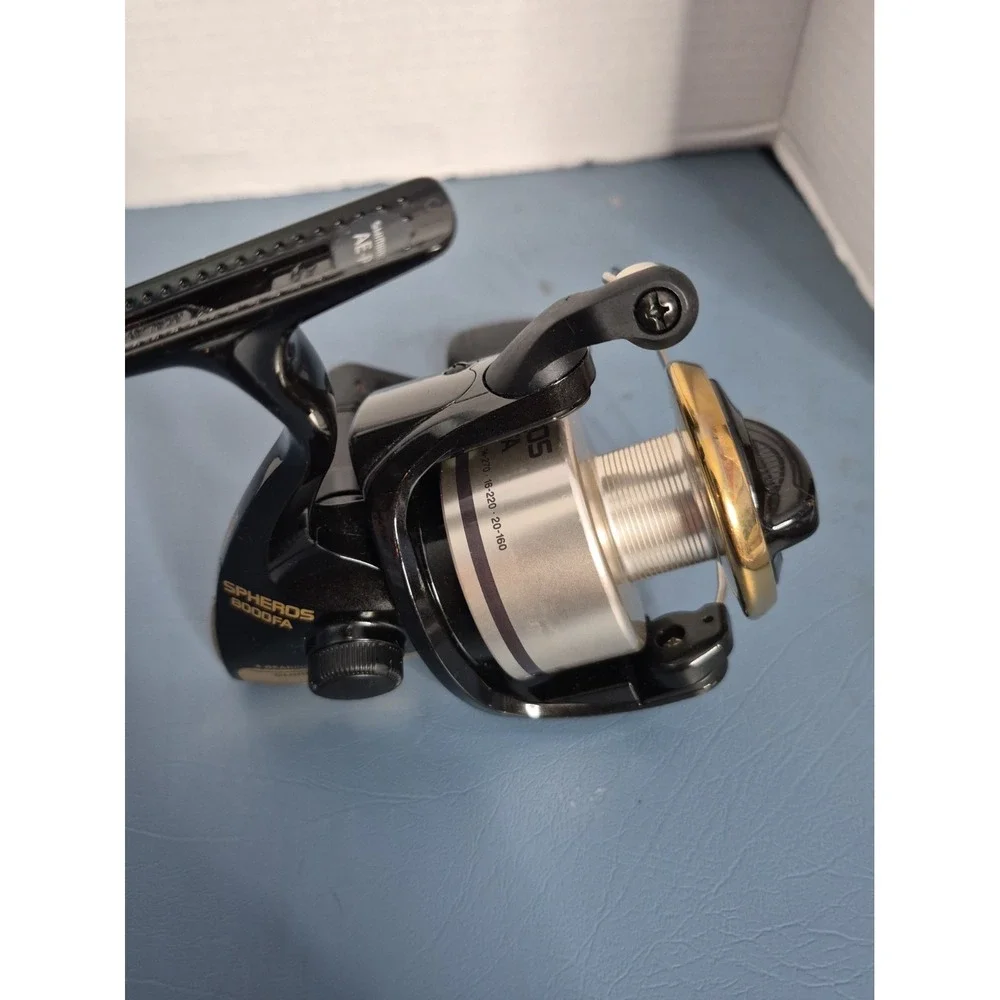 Shimano Speros 8000FA Fishing Spinning Reel Euc